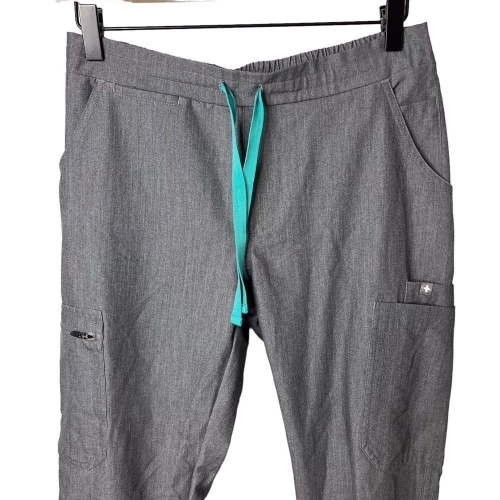 Figs Yola Skinny Scrub Pants Gray Graphite Size XS Cargo Pocket Nurse Medical - Picture 3 of 8